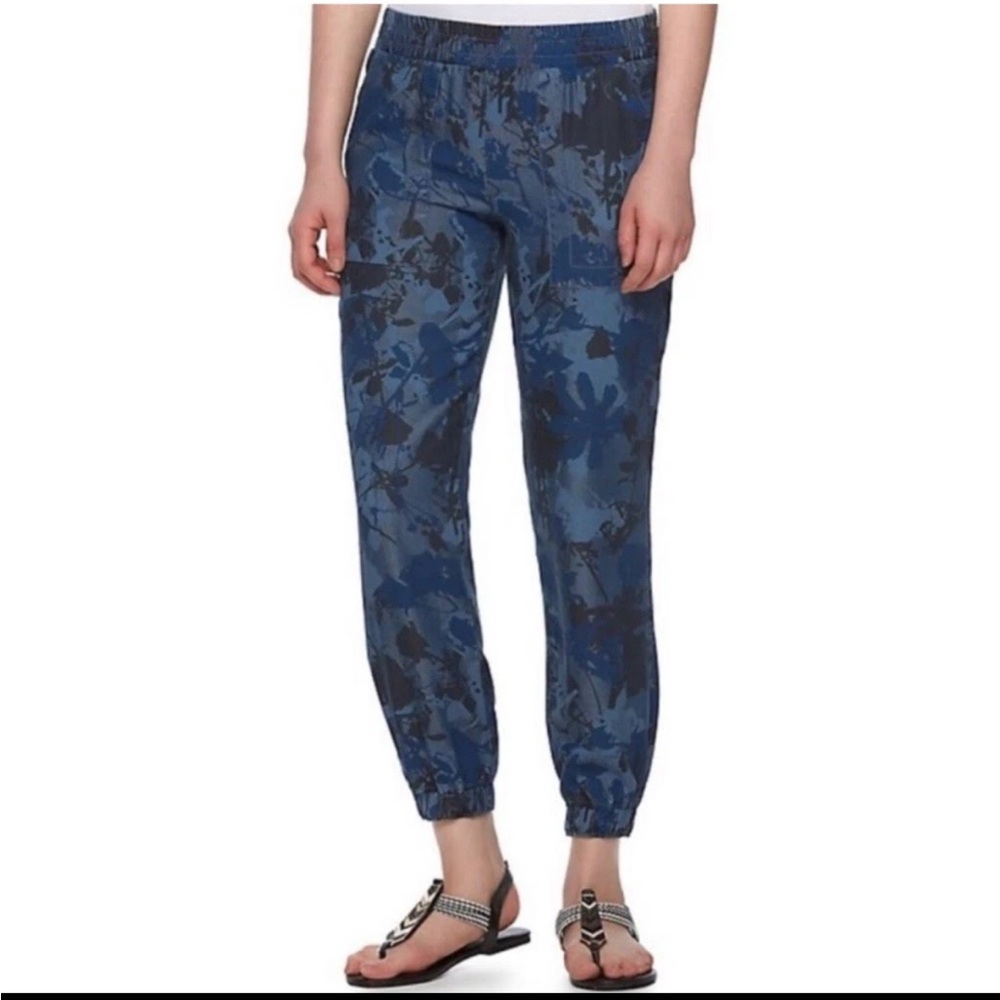 Juicy Couture‎ Floral Camo Chambray Joggers 🌸🫶